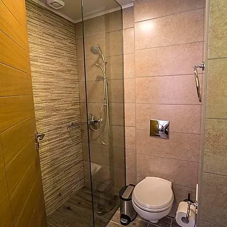Aparthotel 11city 3*